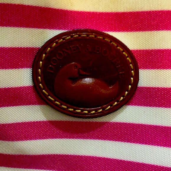 Dooney and bourke summer tote - Picture 5 of 5